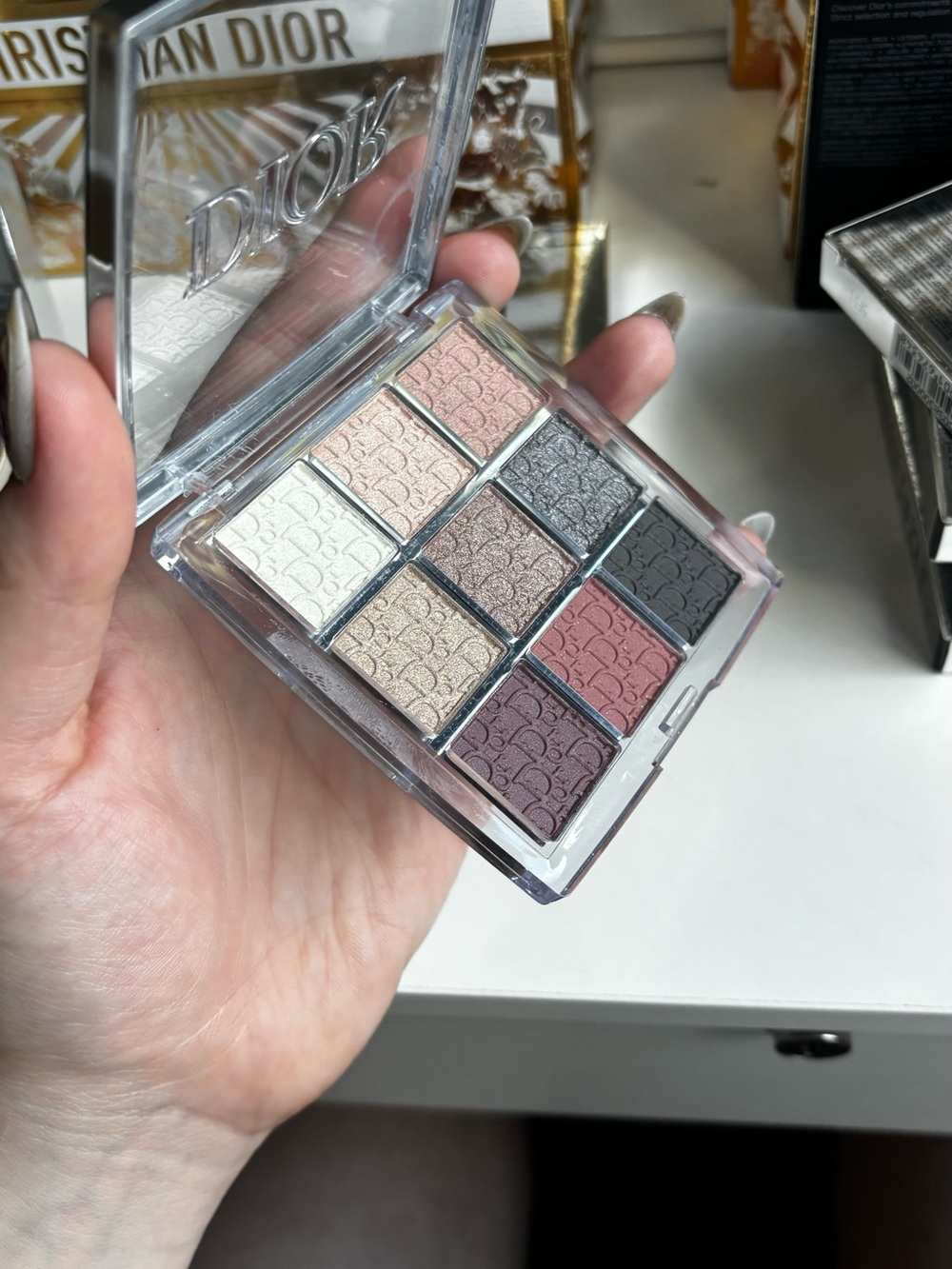 Dior Backstage Eyeshadow Palette Cool Neutrals - Picture 3 of 4